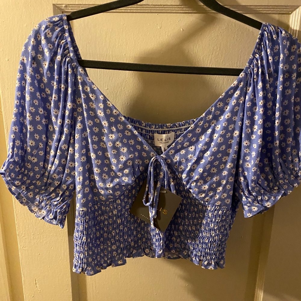 Blue crop top with daisies